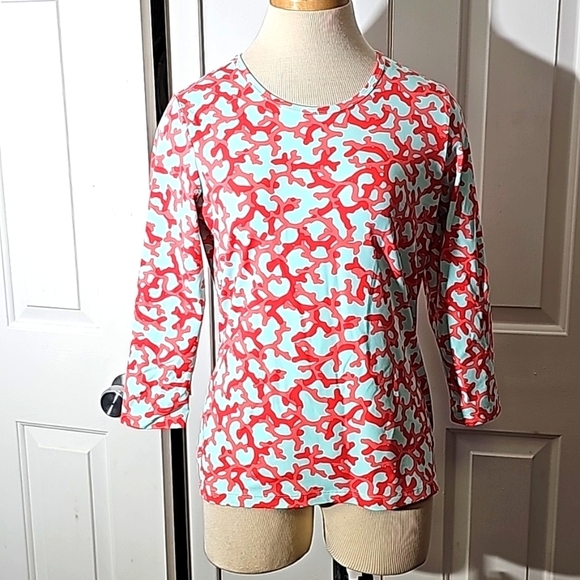 J.MCLAUGHLIN, Women's stretch top. Size medium.  Coral/red geometric print. - Picture 1 of 11